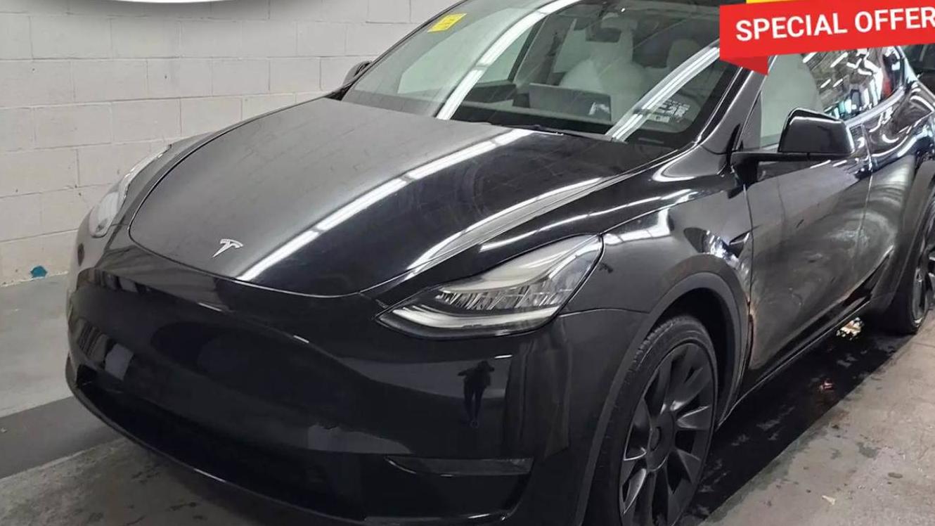 TESLA MODEL Y 2021 5YJYGDEEXMF253022 image